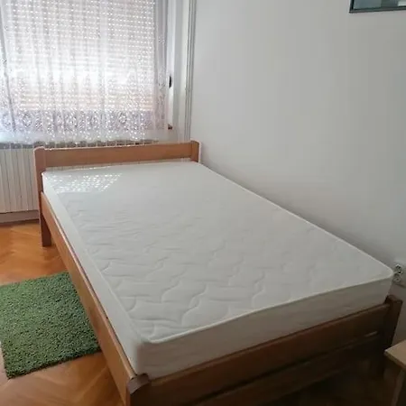 Lovely Studio In Dubec, Ideal For One Person Sesvete Exterior foto
